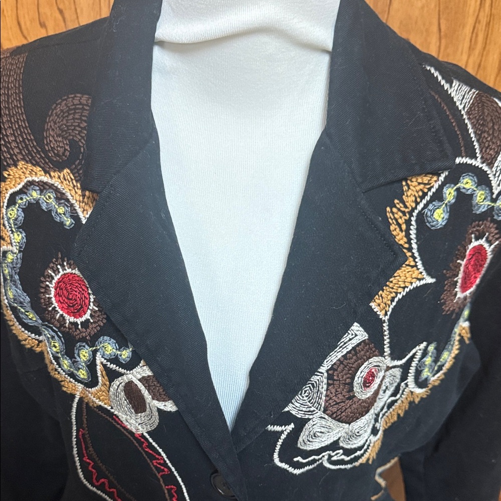 Paparazzi Embroidered Black Floral Women's Coat Size Large. - Picture 2 of 8